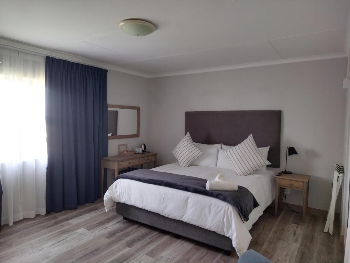 Blue Owl Guest House Mossel Bay Exterior foto