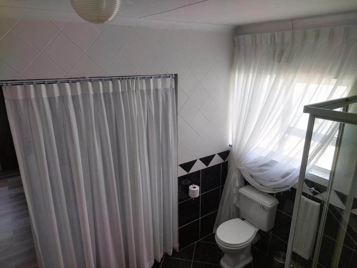 Blue Owl Guest House Mossel Bay Exterior foto