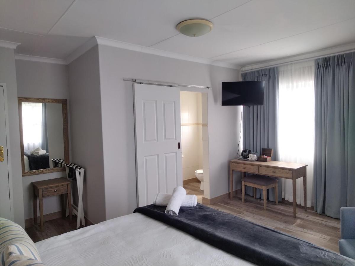 Blue Owl Guest House Mossel Bay Exterior foto