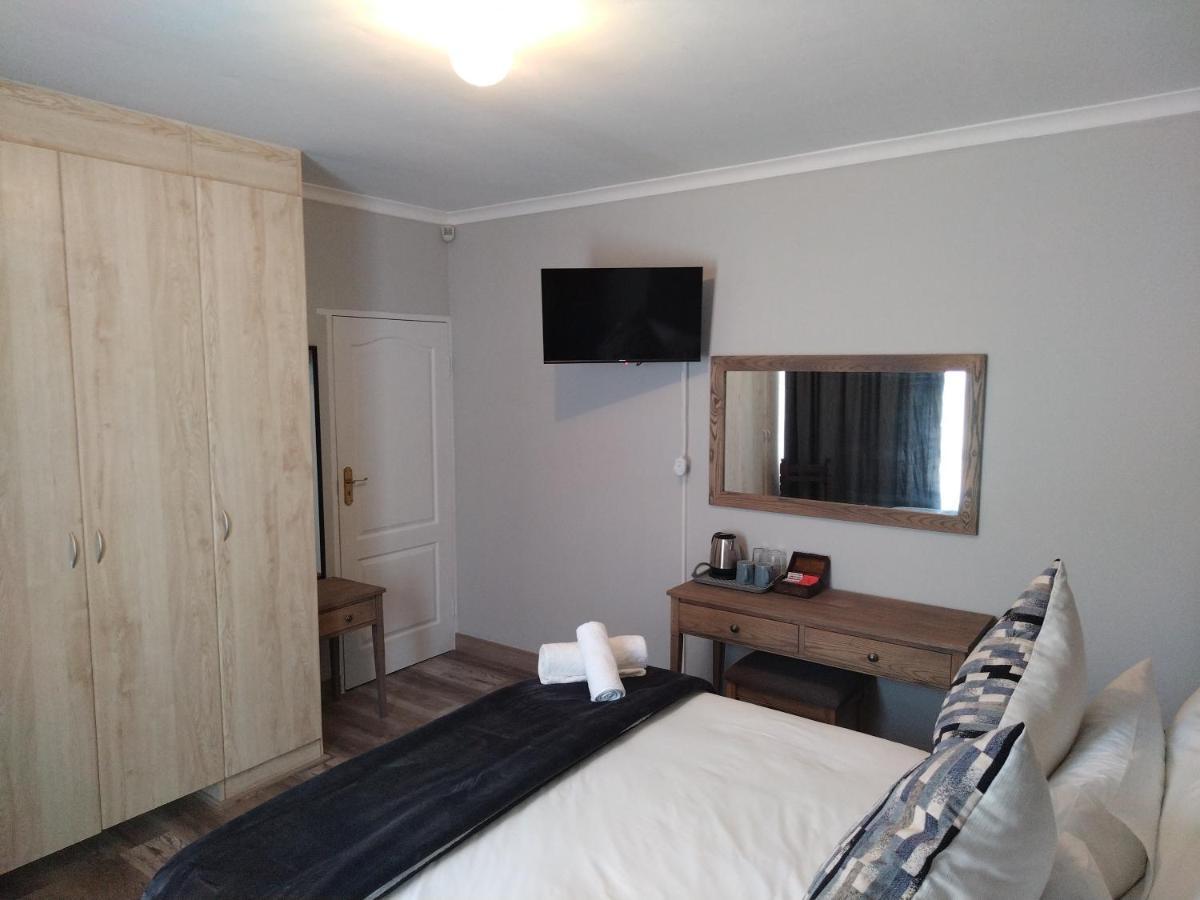 Blue Owl Guest House Mossel Bay Exterior foto